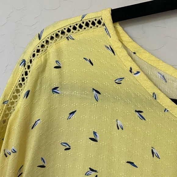 Buffalo David Bitton Yellow Front Tie Top Size XXL - Picture 6 of 6